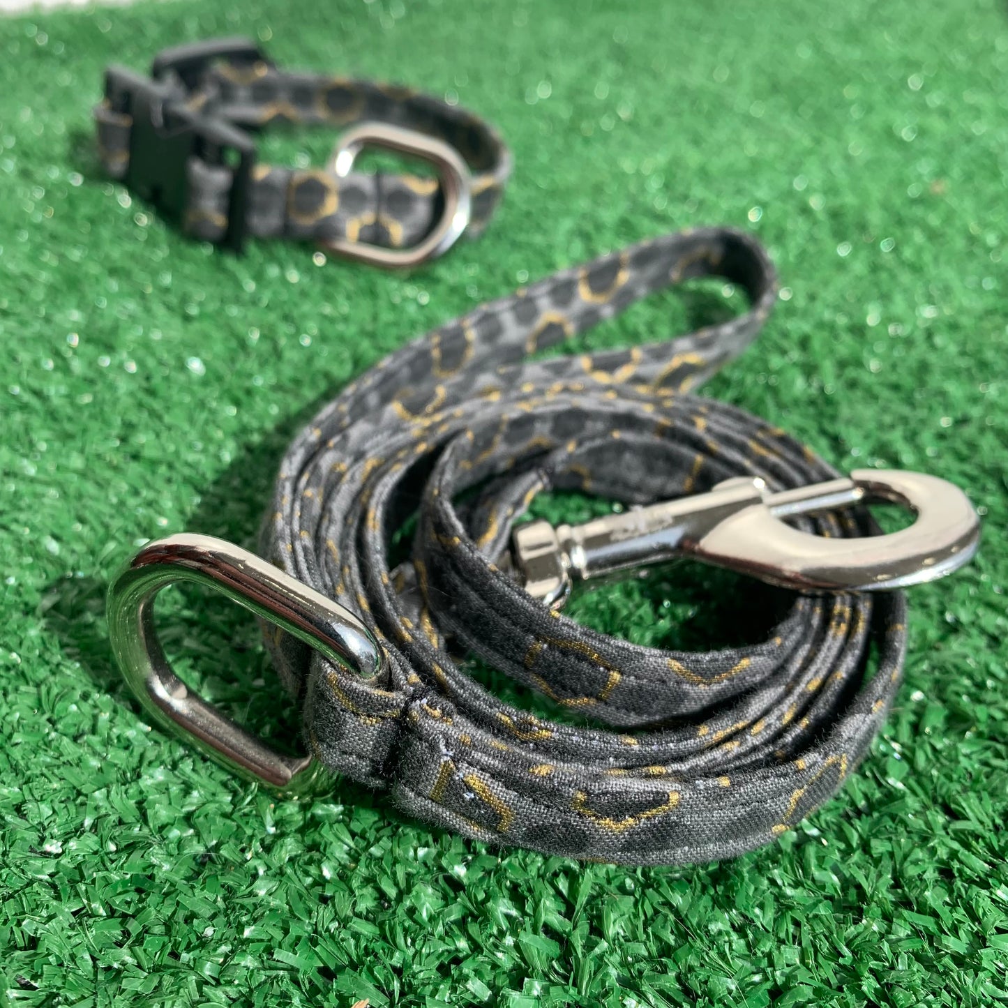 Standard Pet Leash - Gray and Gold Honeycomb