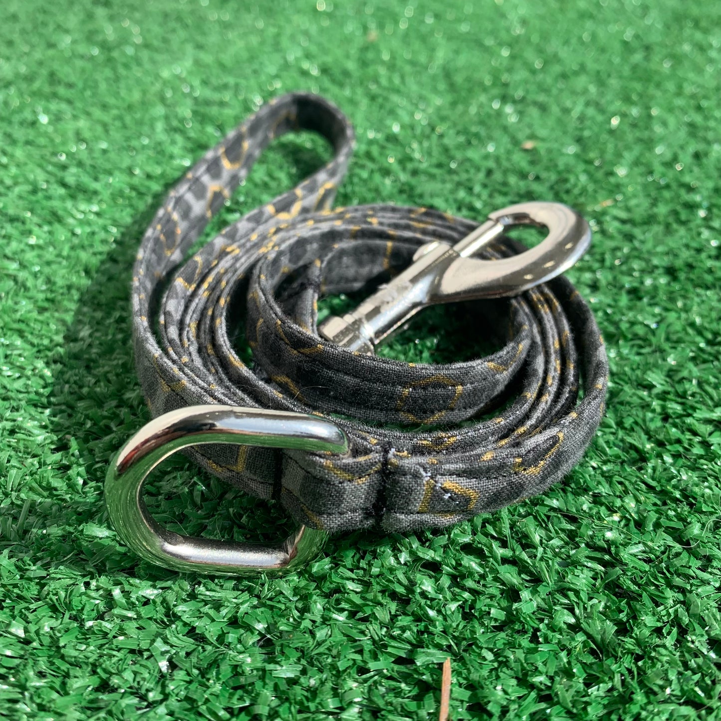 Standard Pet Leash - Gray and Gold Honeycomb