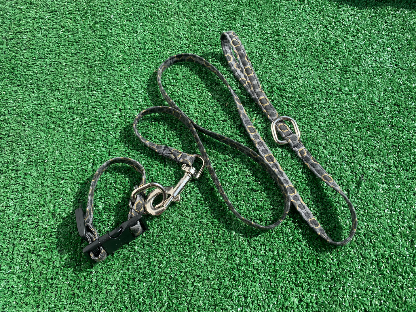 Standard Pet Leash - Gray and Gold Honeycomb